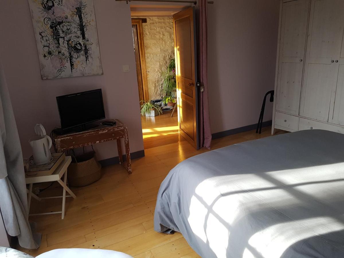chambres d'hôtes du Tilleul Nanteuil-en-Vallée Exterior foto